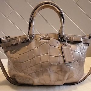 Coach Madison Sophia